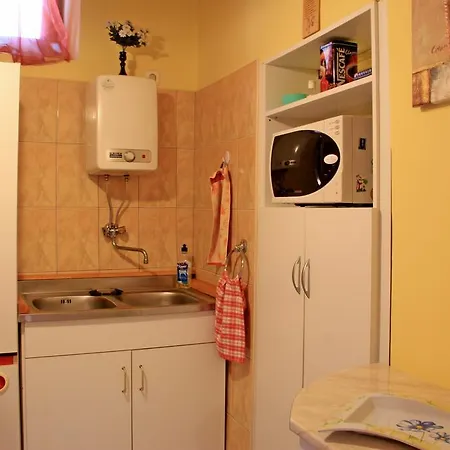 Pensjonat Estike Apartman Gyula