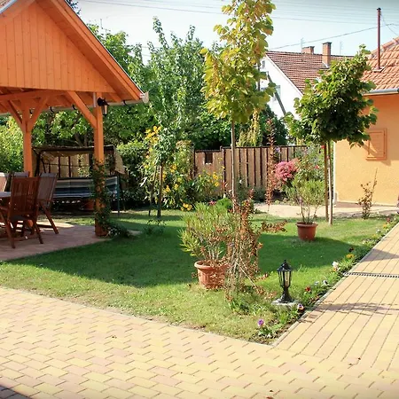 Pensjonat Estike Apartman