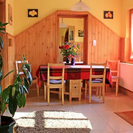 Estike Apartman Pensjonat Gyula